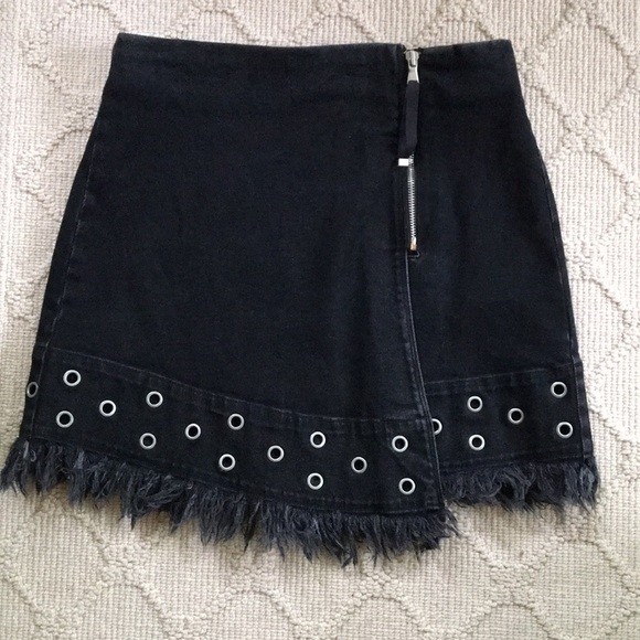 Calvin Klein Jeans Dresses & Skirts - 🌟Calvin Klein black denim skirt